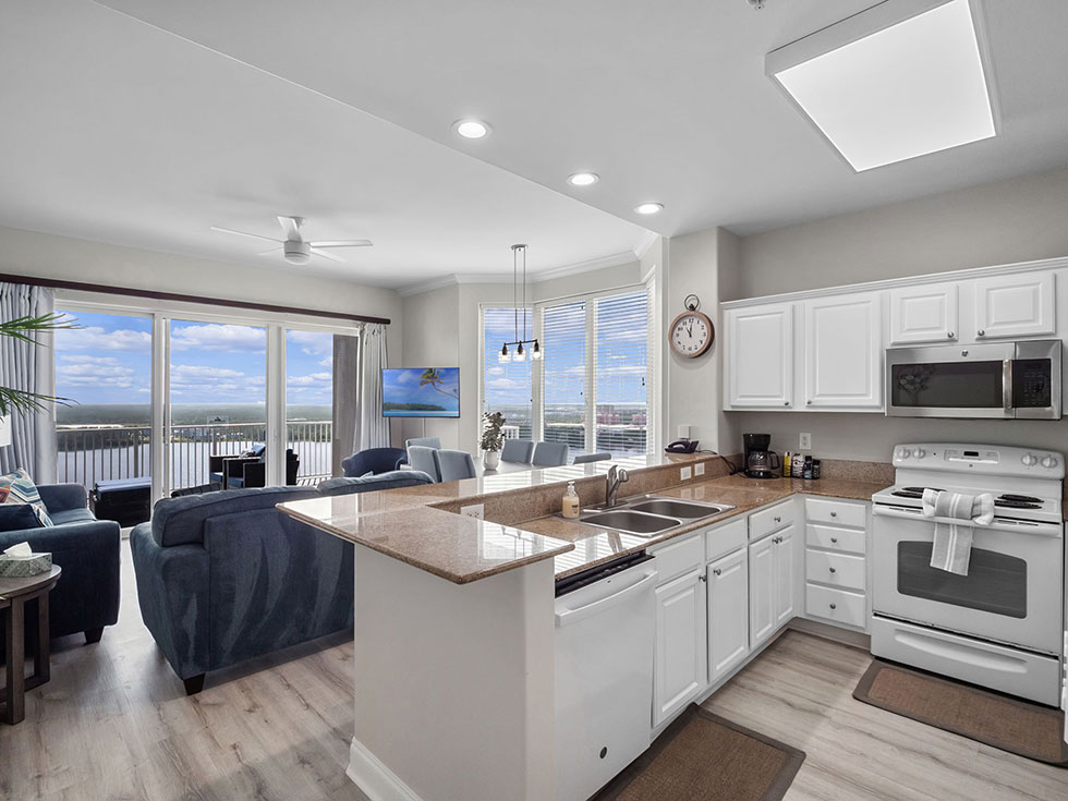 Private balconies with sunrise views over Lake Bryan.