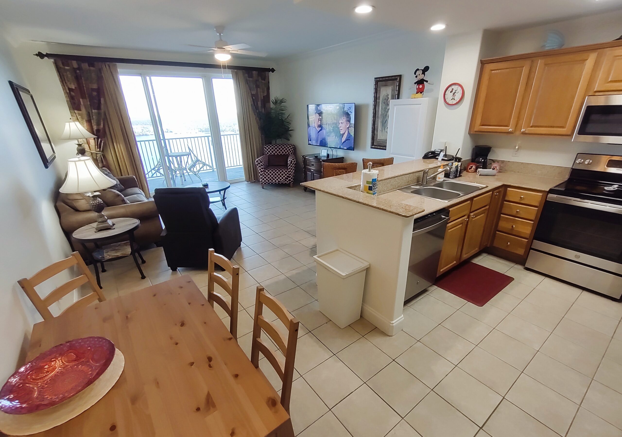 1806bhsiterev One Bedroom Suite Blue Heron Beach Resort